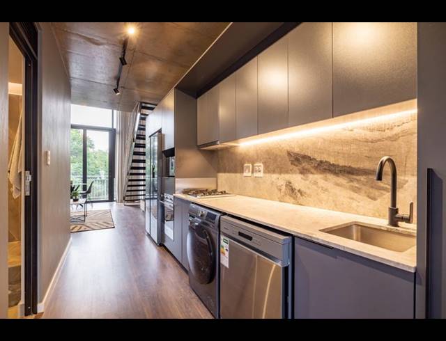 16 BEDROOM APARTMENT FOR SALE IN NIEUW MUCKLENEUK